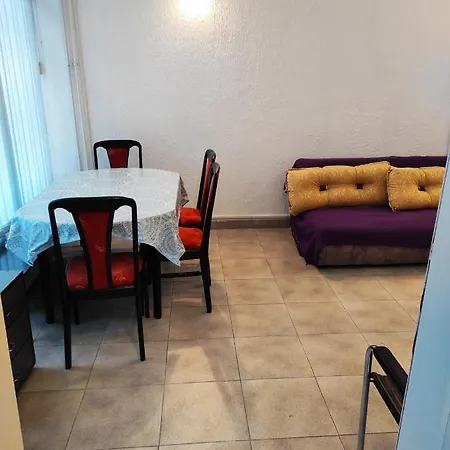 Fair And Share Apt 1-7 Guests Belgrado Esterno foto